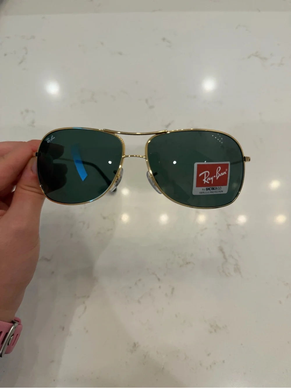 Ray-Ban Gold Frame Aviator Style Sunglasses with Dark Green Lenses